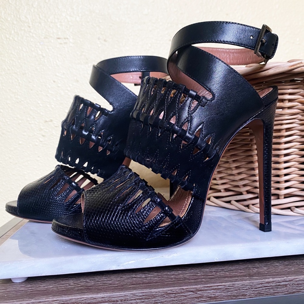 Auth. ALAÏA Black Snakeskin Embossed Strappy Heels - Picture 8 of 9
